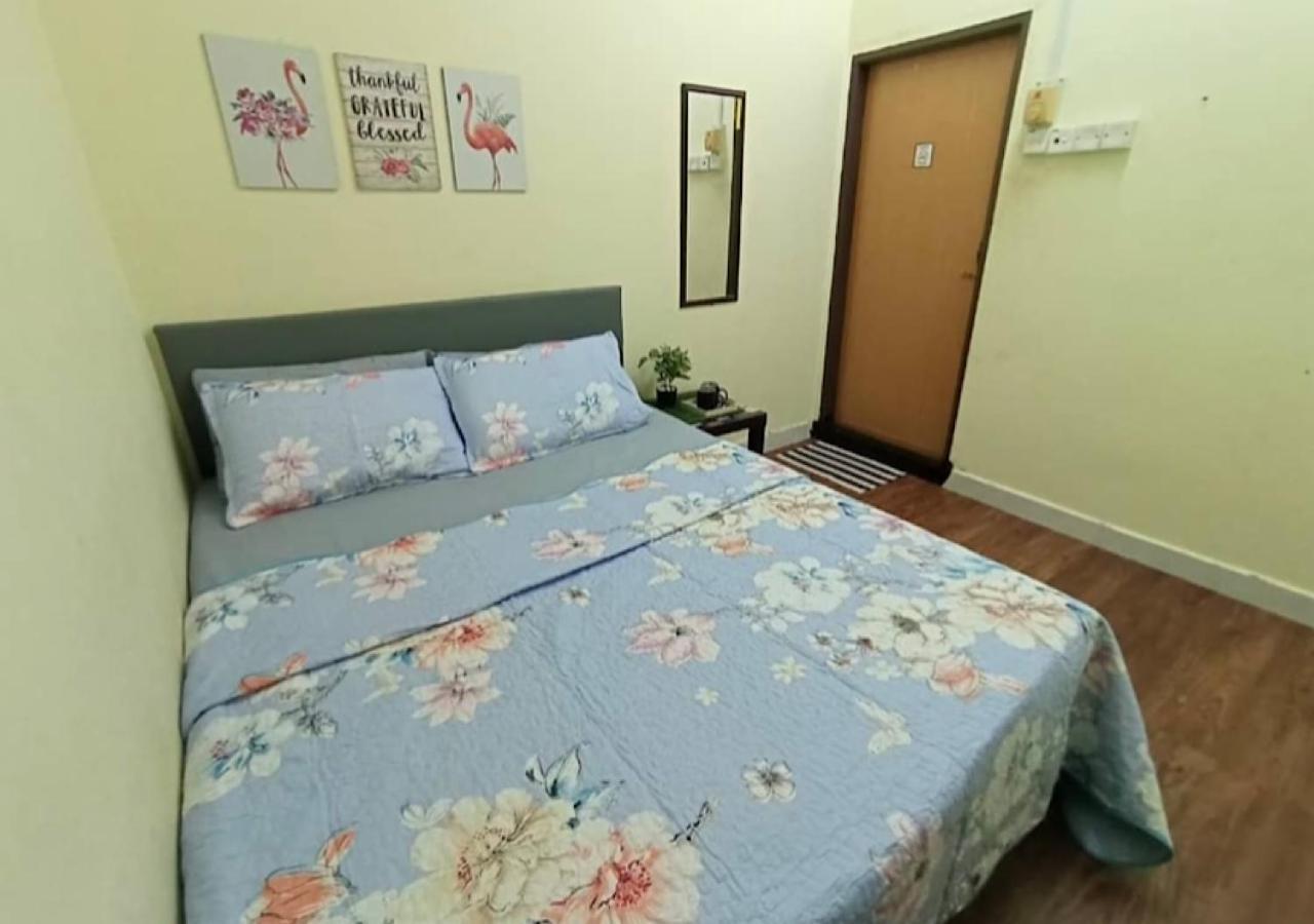 Roomstay Kuala Nerus Gated Parking - 6M To Beach & 15M To Drawbridge Kuala Terengganu Exterior foto