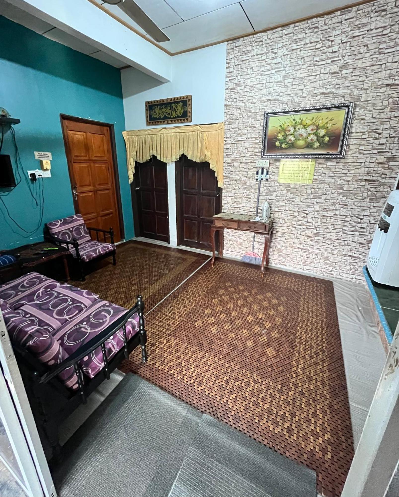 Roomstay Kuala Nerus Gated Parking - 6M To Beach & 15M To Drawbridge Kuala Terengganu Exterior foto